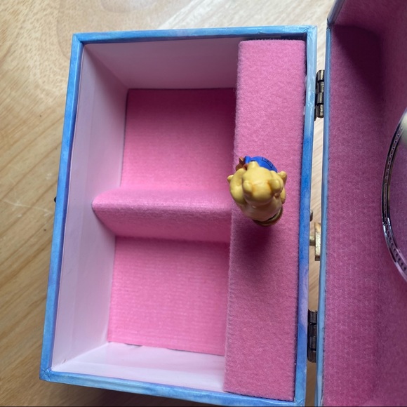 Linden Classic Pooh Disney Vintage Musical Jewelry Box - Picture 12 of 15